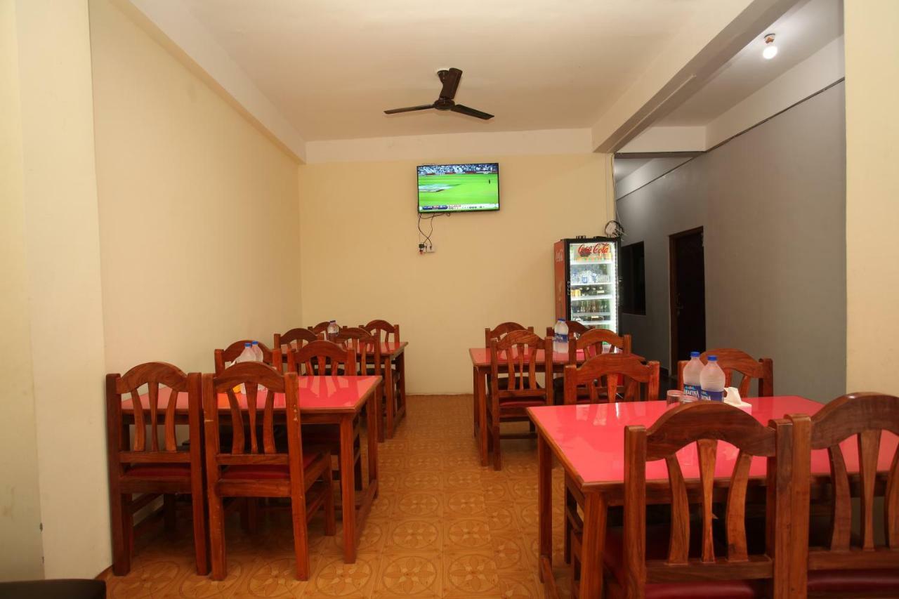 Spot On 503 Lisno Restaurant And Lodge Lumbini Ngoại thất bức ảnh